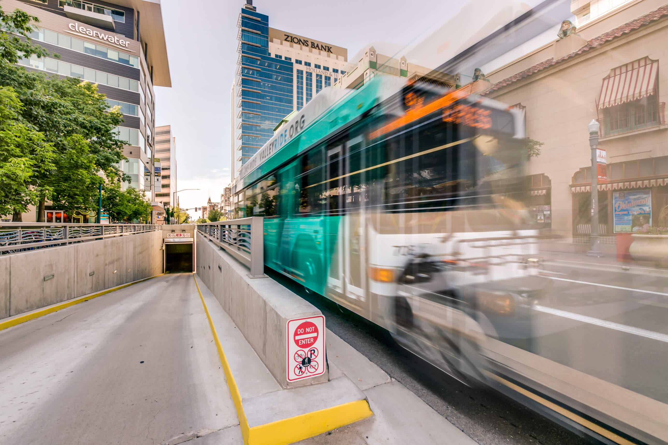 Valley Regional Transit bus