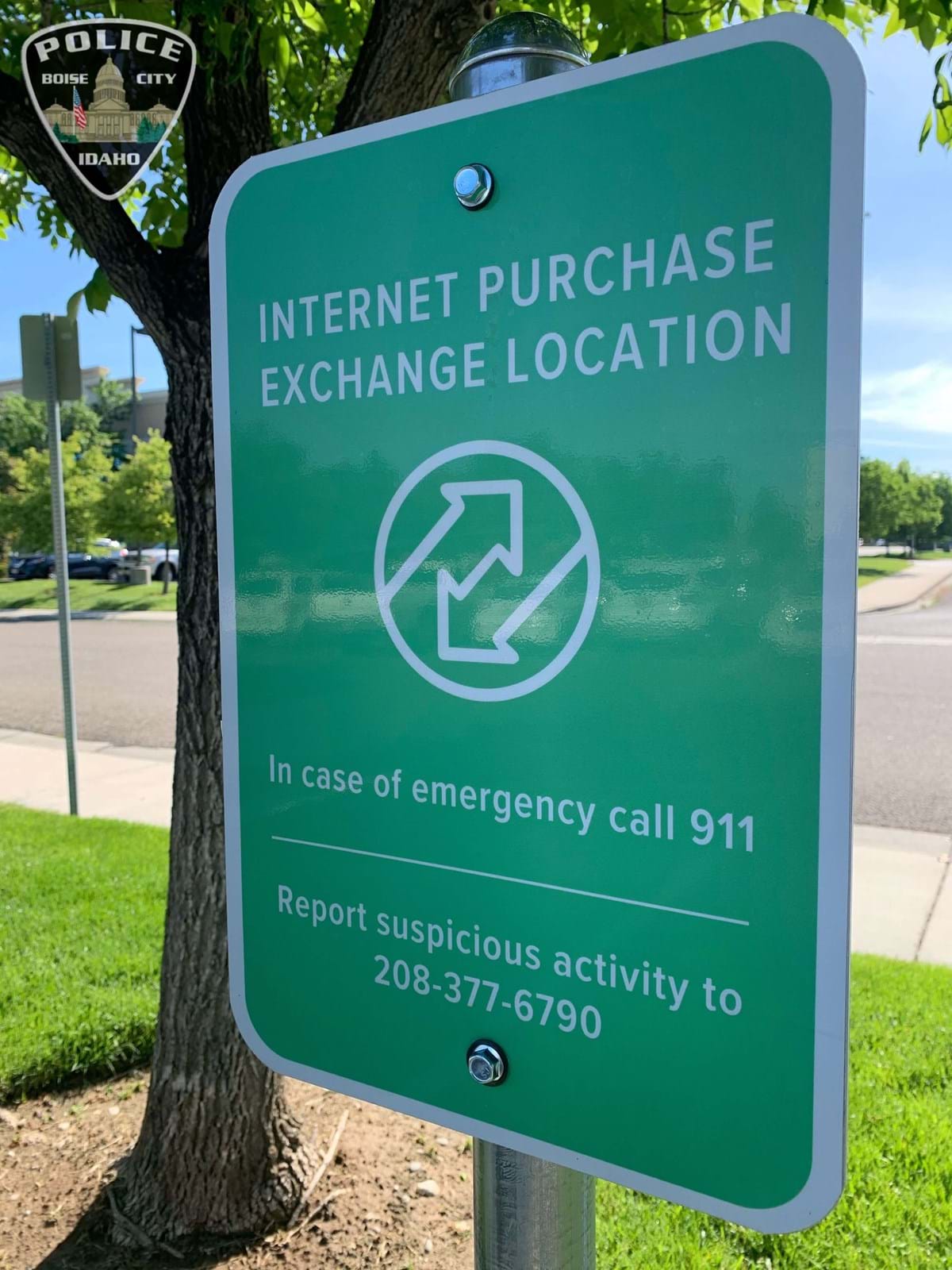 Internet purchase exchange zone sign